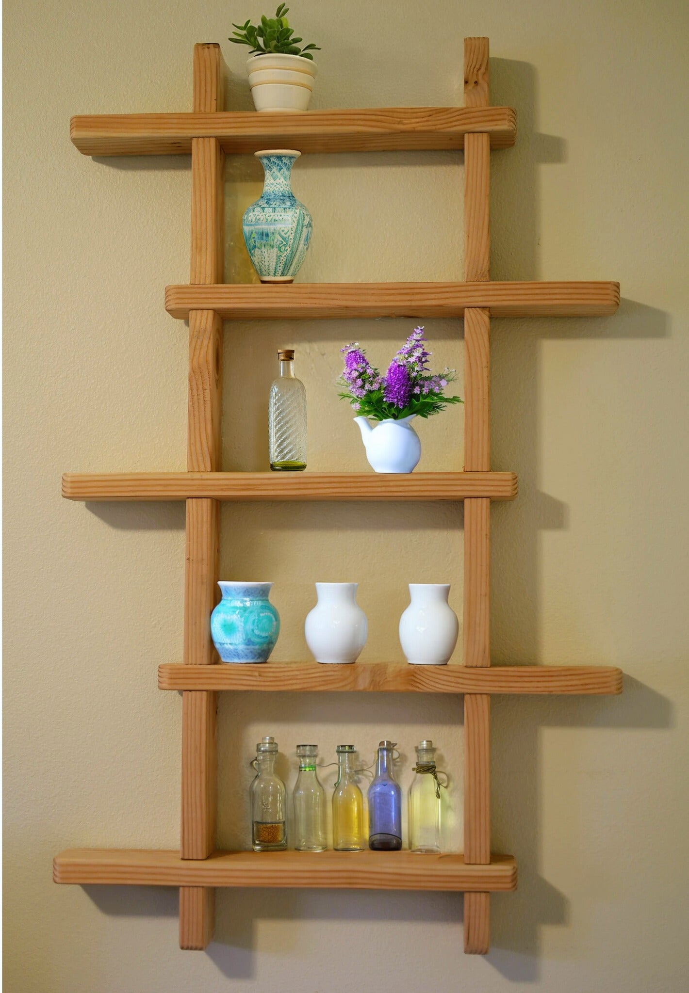 Knick-Knacks Floating Shelf